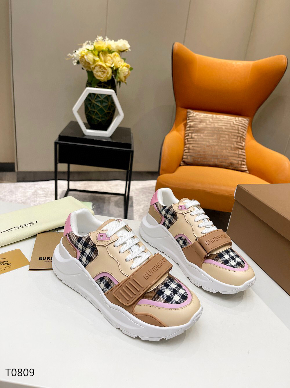men Burberry shoes-251